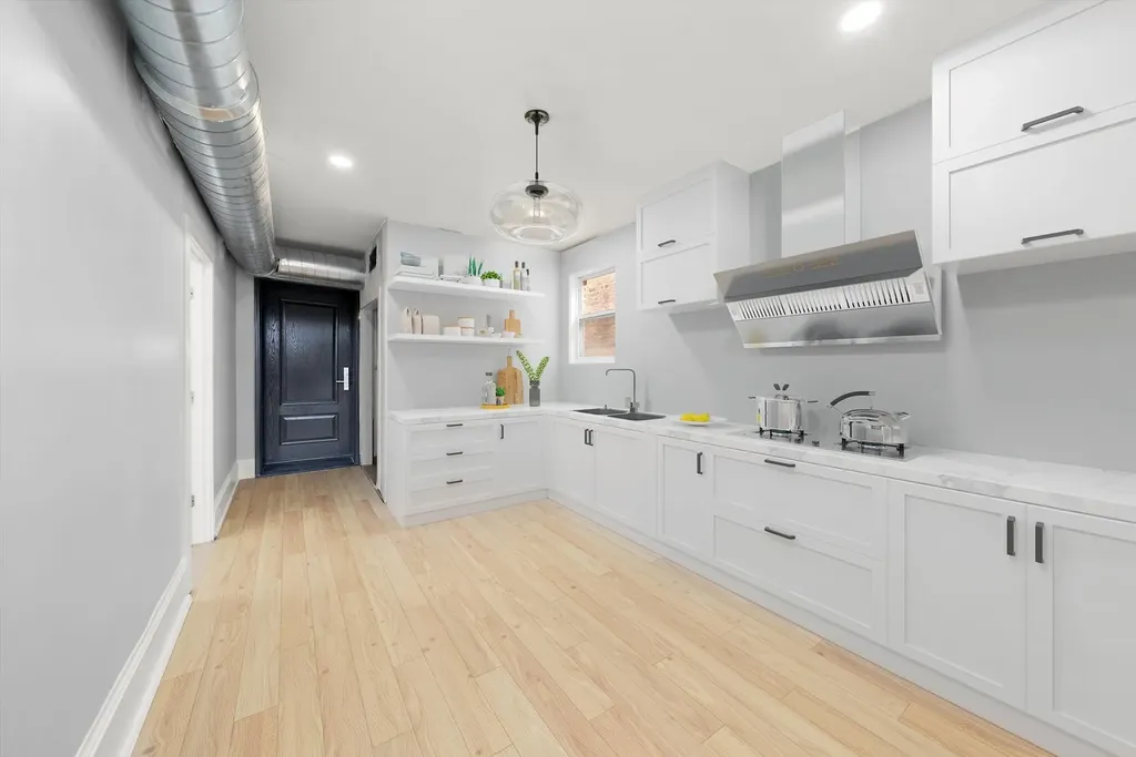5028 West Lawrence Avenue Chicago IL 60630