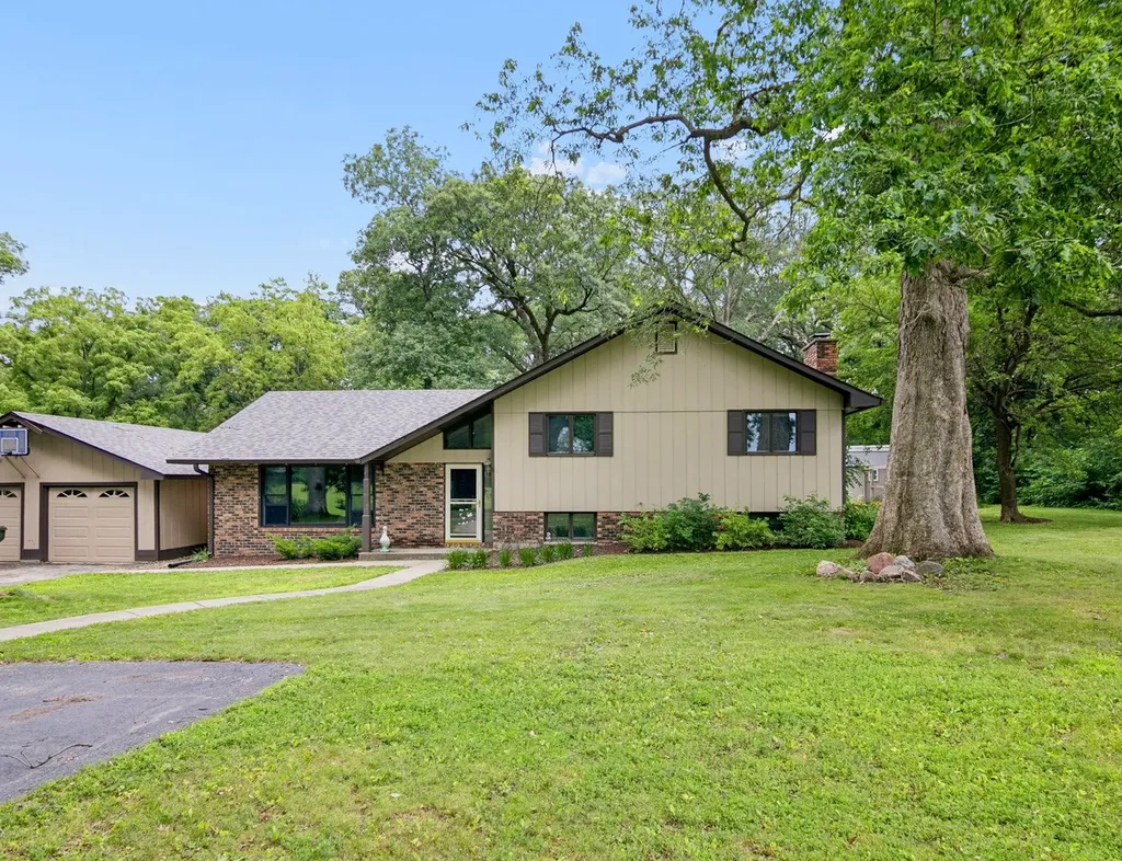 7273 North 16000 E Road Grant Park IL 60940
