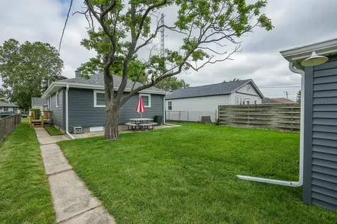 260 North Clinton Avenue Bradley IL 60915