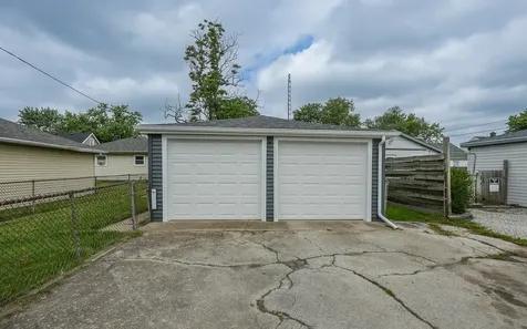 260 North Clinton Avenue Bradley IL 60915