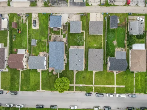 260 North Clinton Avenue Bradley IL 60915