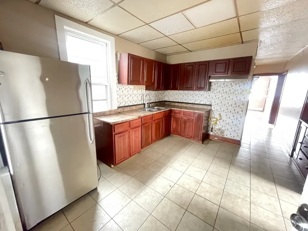 2512 West 45th Place Chicago IL 60632