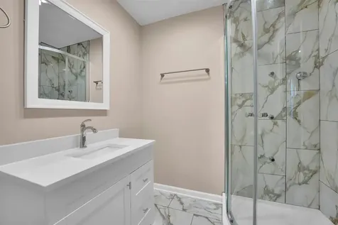 2309 Malik Court Glenview IL 60025
