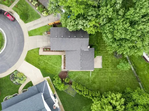 2309 Malik Court Glenview IL 60025