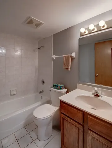 6810 Ridge Point Drive Oak Forest IL 60452