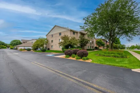 6810 Ridge Point Drive Oak Forest IL 60452