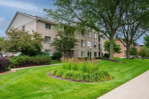 6810 Ridge Point Drive Oak Forest IL 60452