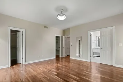 5123 Regents Park Road Rockford IL 61107