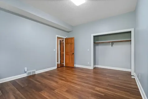 5123 Regents Park Road Rockford IL 61107