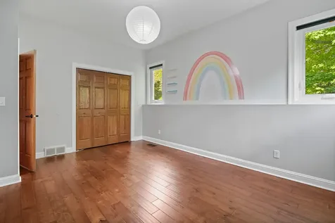 5123 Regents Park Road Rockford IL 61107