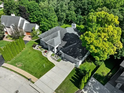 5123 Regents Park Road Rockford IL 61107