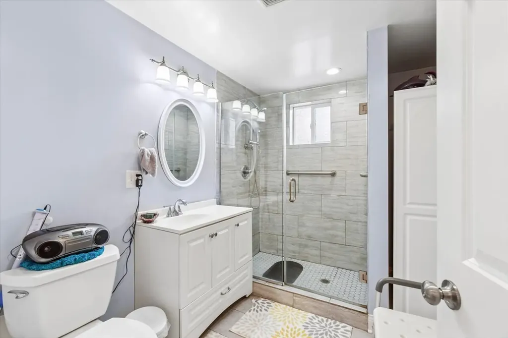 1814 North Sawyer Avenue Chicago IL 60647