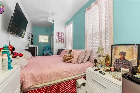 1814 North Sawyer Avenue Chicago IL 60647