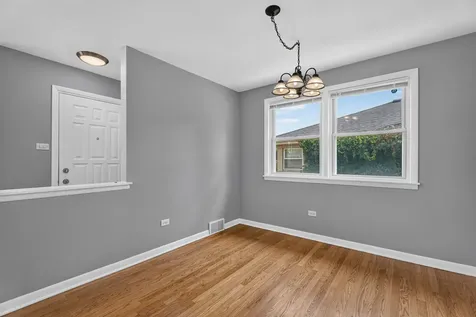16358 Drexel Avenue South Holland IL 60473
