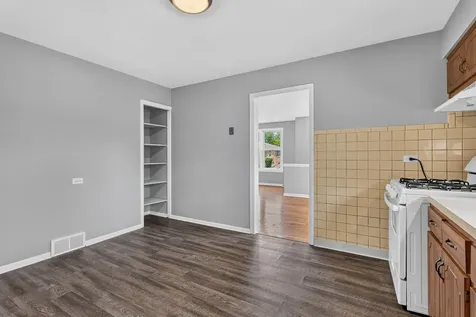 16358 Drexel Avenue South Holland IL 60473