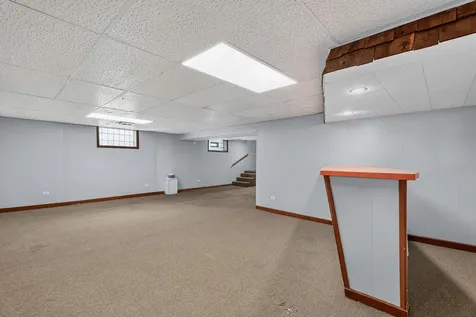 16358 Drexel Avenue South Holland IL 60473