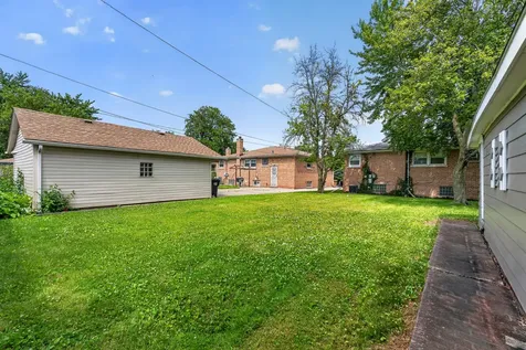 16358 Drexel Avenue South Holland IL 60473