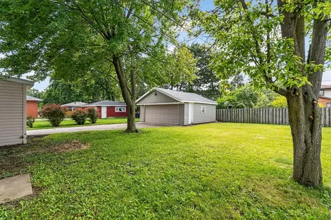 16358 Drexel Avenue South Holland IL 60473
