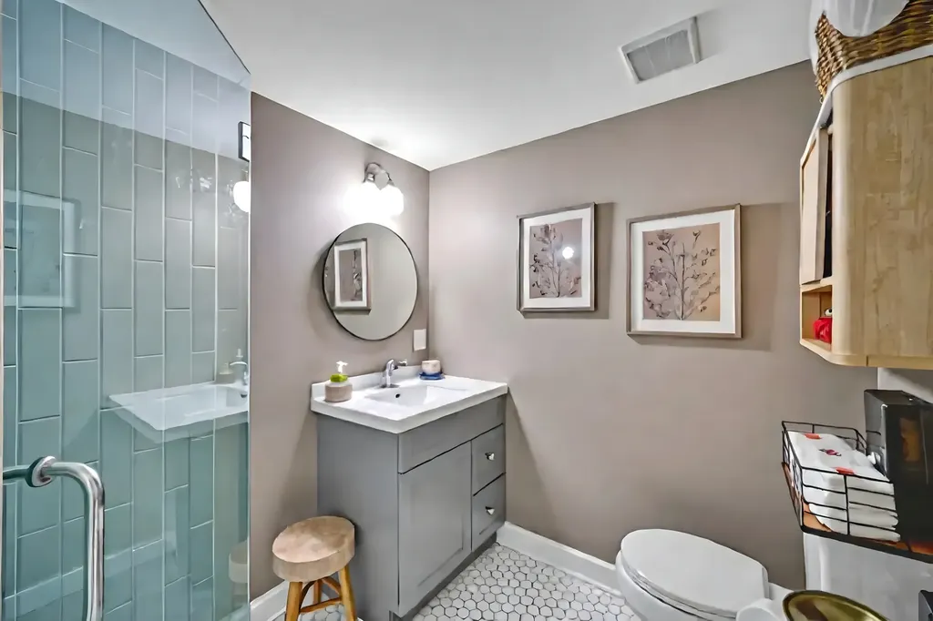 209 South Chase Street Wheaton IL 60187