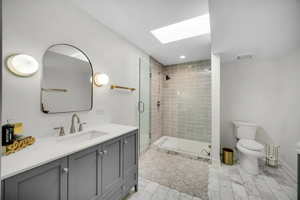 209 South Chase Street Wheaton IL 60187
