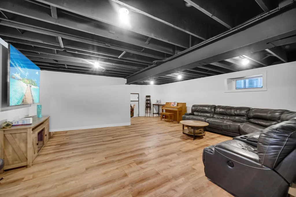 209 South Chase Street Wheaton IL 60187