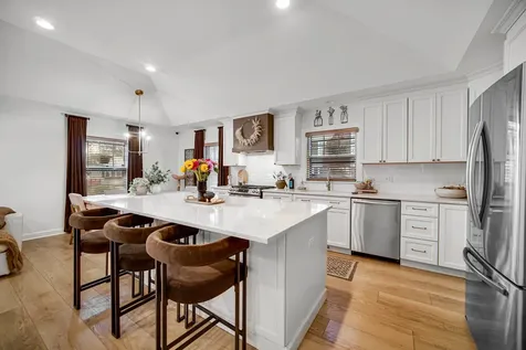 209 South Chase Street Wheaton IL 60187