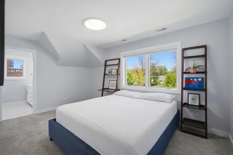 116 North Pine Avenue Arlington Heights IL 60004