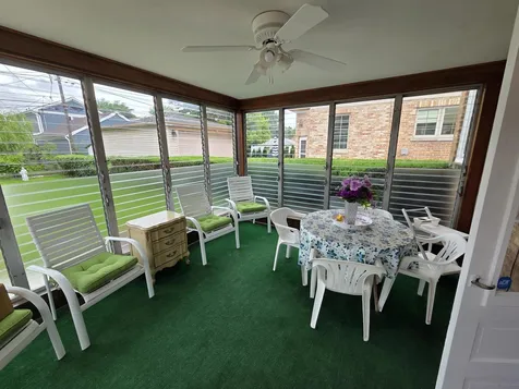 7416 West Winnemac Avenue Harwood Heights IL 60706