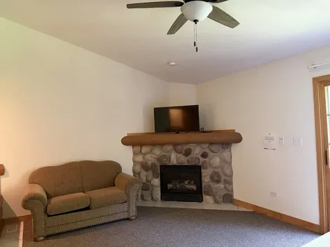 2643 North 178 Route Utica IL 61373