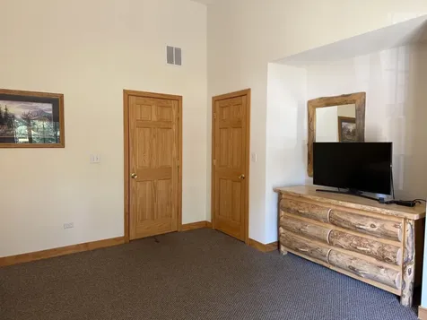 2643 North 178 Route Utica IL 61373