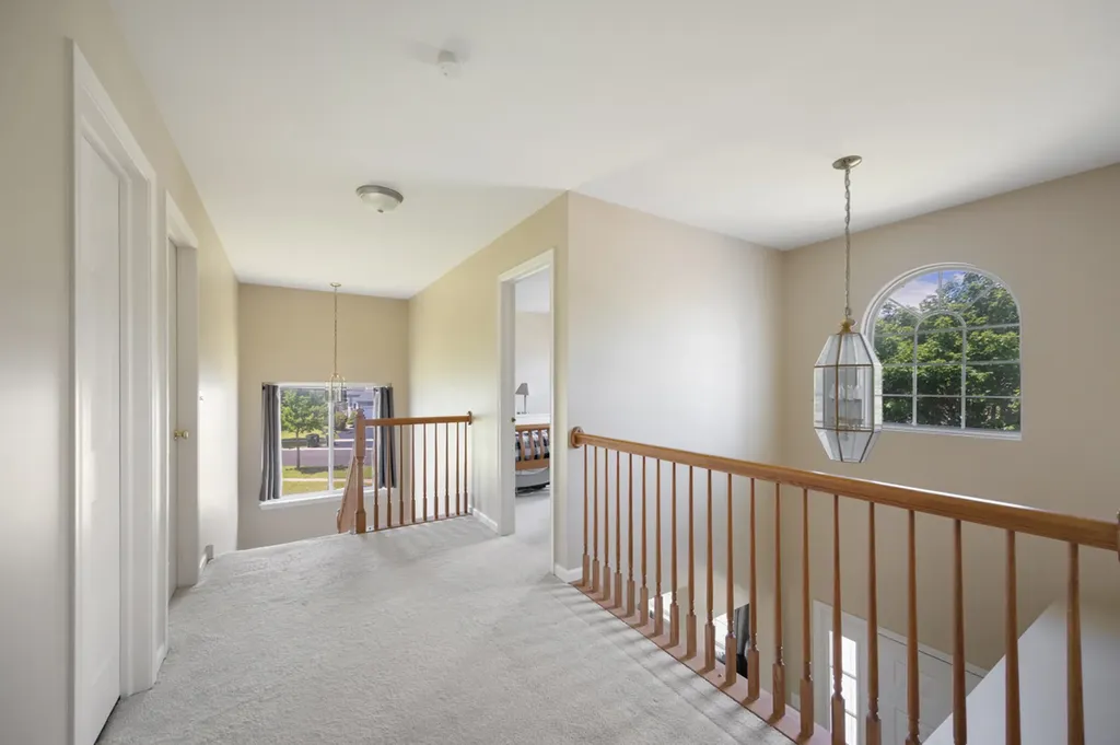 5687 Mckenzie Drive Lake In The Hills IL 60156