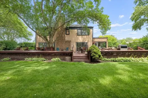 1075 North Avenue Deerfield IL 60015