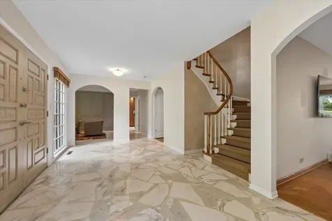 1075 North Avenue Deerfield IL 60015
