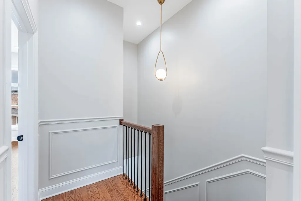 2421 West Flournoy Street Chicago IL 60612