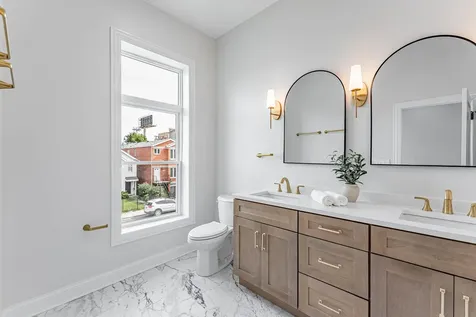 2421 West Flournoy Street Chicago IL 60612