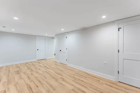 2421 West Flournoy Street Chicago IL 60612