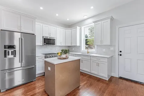 2421 West Flournoy Street Chicago IL 60612