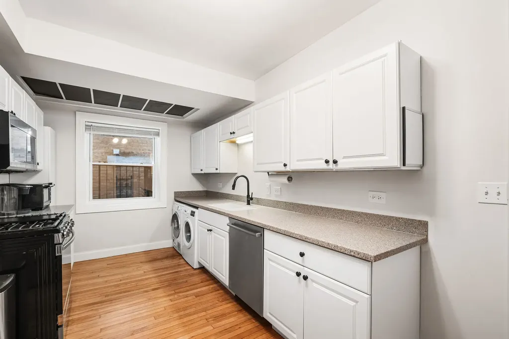 4727 North Paulina Street Chicago IL 60640