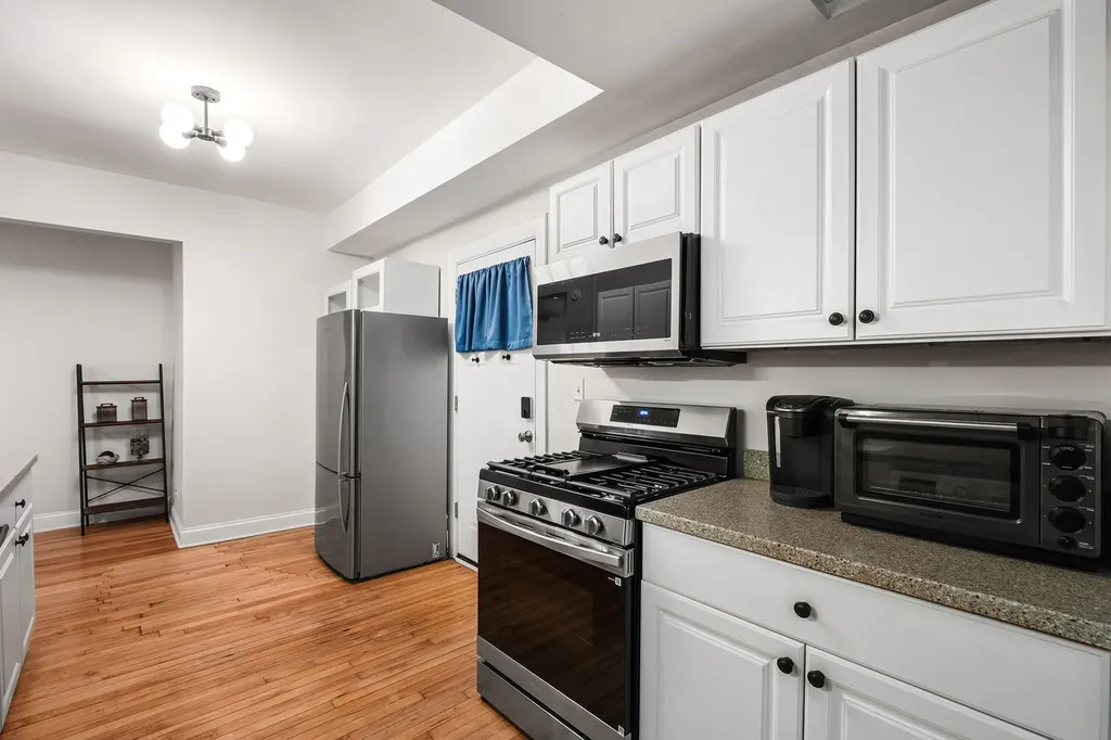 4727 North Paulina Street Chicago IL 60640