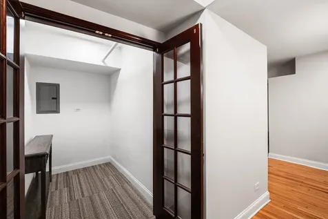 4727 North Paulina Street Chicago IL 60640
