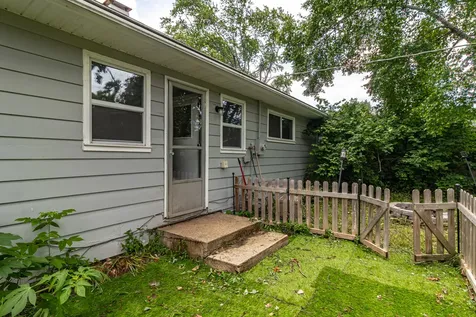 1038 Landon Avenue Winthrop Harbor IL 60096