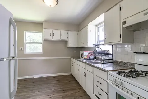 1038 Landon Avenue Winthrop Harbor IL 60096