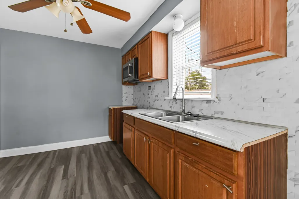 12755 South Parnell Street Chicago IL 60628
