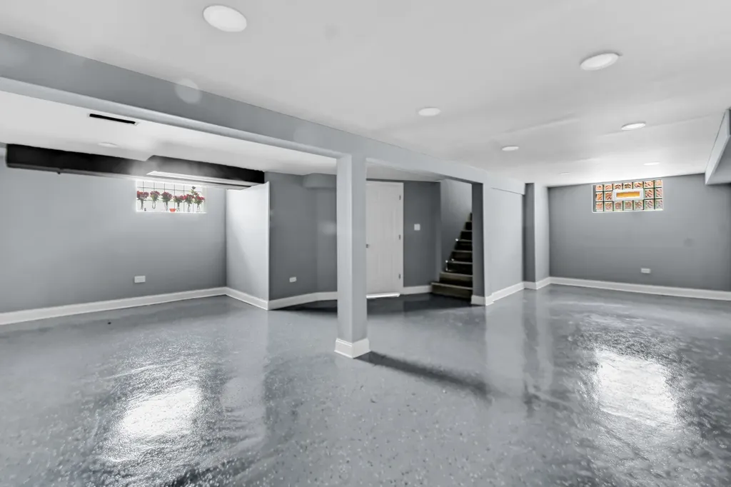 12755 South Parnell Street Chicago IL 60628