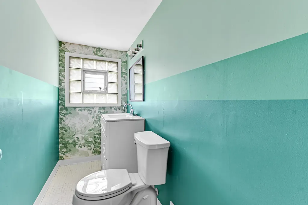 12755 South Parnell Street Chicago IL 60628