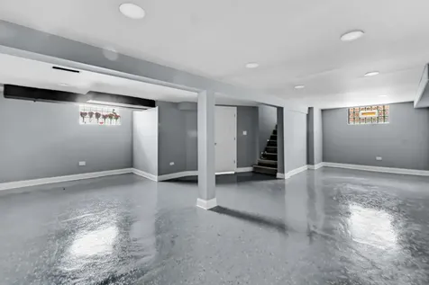 12755 South Parnell Street Chicago IL 60628