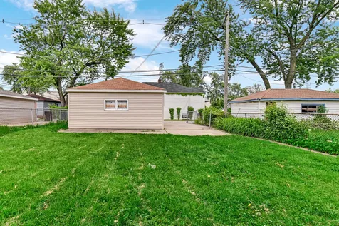 12755 South Parnell Street Chicago IL 60628