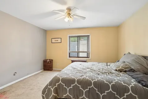 4038 Almansa Lane Oak Lawn IL 60453