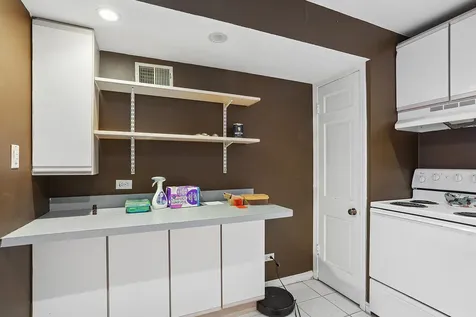 4038 Almansa Lane Oak Lawn IL 60453