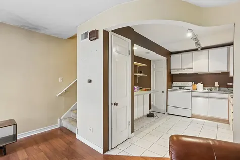 4038 Almansa Lane Oak Lawn IL 60453